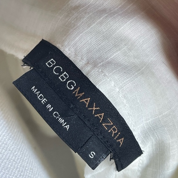 BCBGMaxAzria White Top with Black Details - Picture 5 of 7